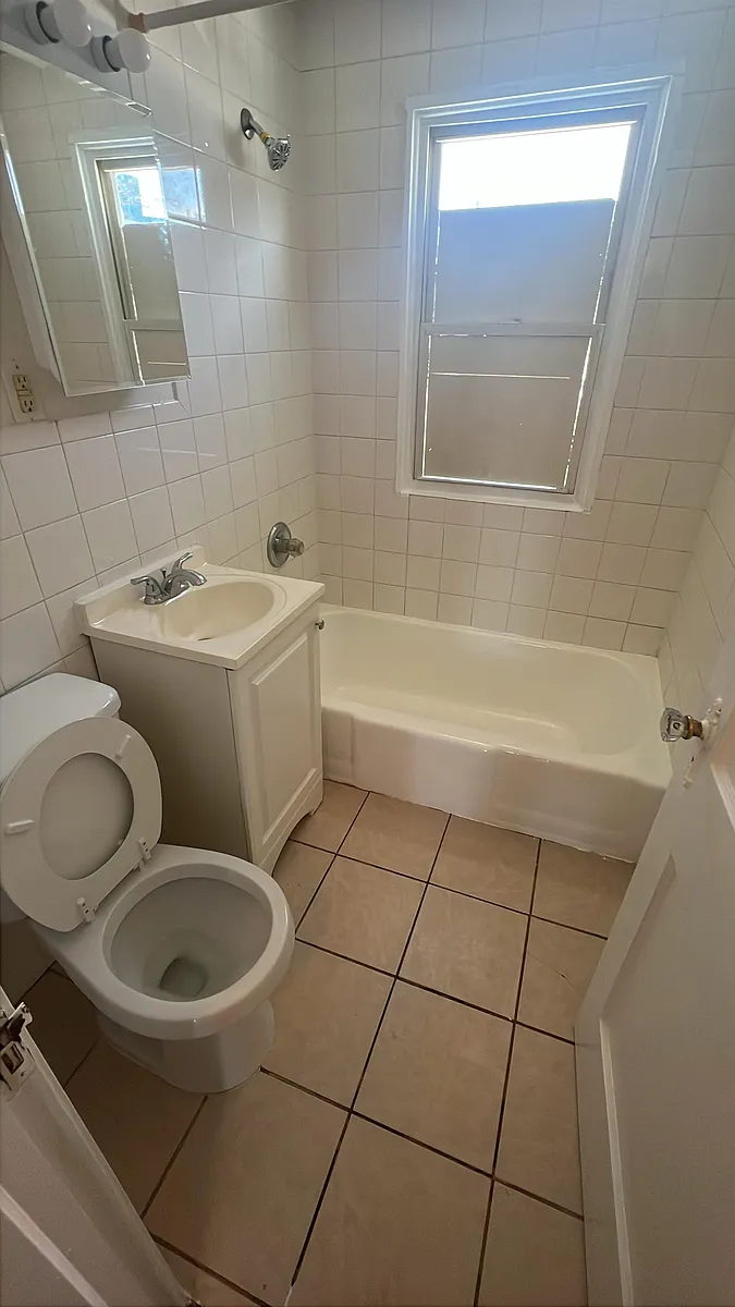 Building Photo - 1225 Ella T Grasso Blvd #1B