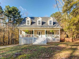 190 Angela Dr, Fayetteville, GA 30215