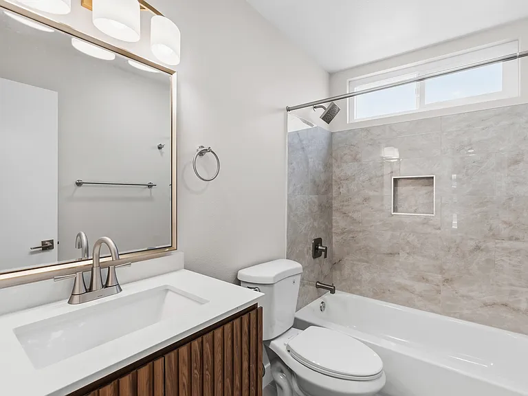 4130 35th St #3 — Photo 9