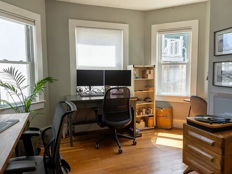 58 Bromfield St #1 — Photo 11