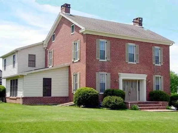 318 Oxford Rd, New Oxford, PA 17350