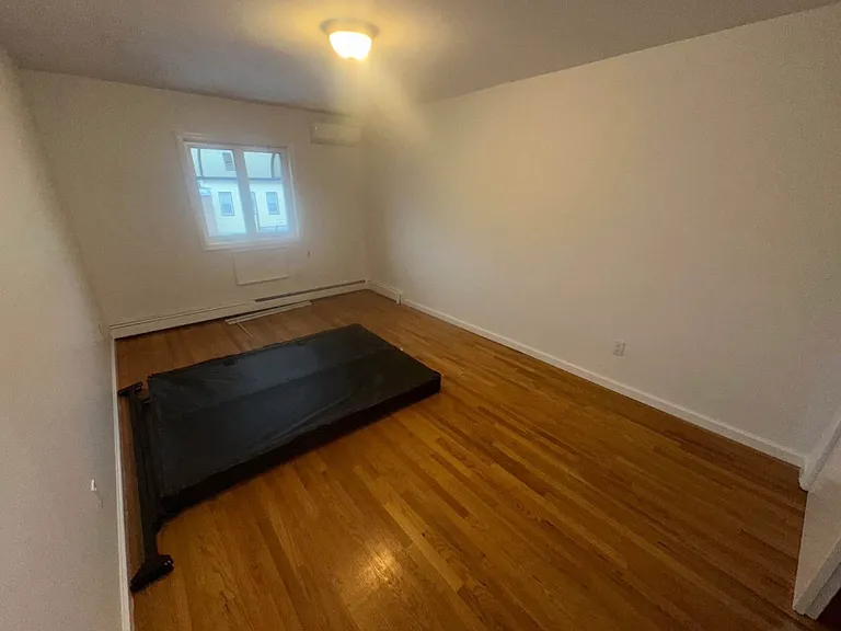 71-17 72nd St #2 — Photo 4