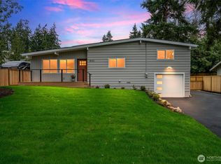 18322 72nd Ave W, Edmonds, WA 98026