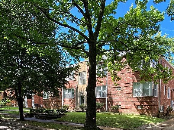 3rd image of 7333 Amherst Ave APT 2W