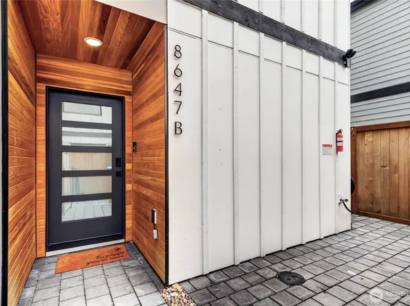 8647 B 18th Avenue SW, Seattle, WA 98106