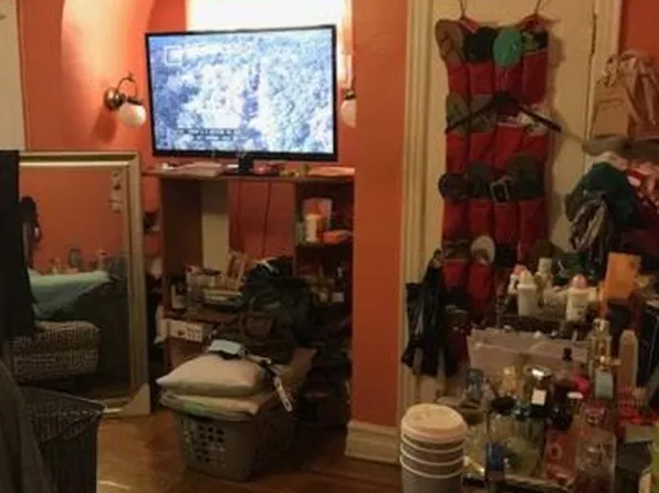 733 East 48th Street image 4 of 10