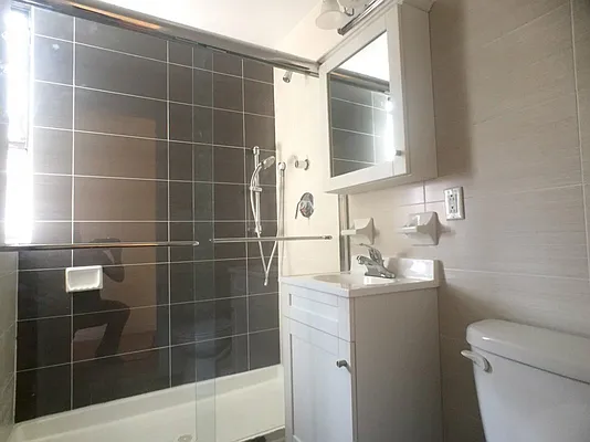 Rented by Bohemia Realty Group | media 8