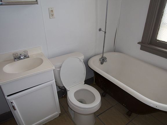 5th image of 500-502 W Pennsylvania Ave #5780D0729