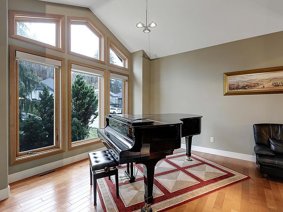 3rd image of 4727 Teskey Rd