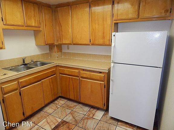 4th image of 391 G St APT 5