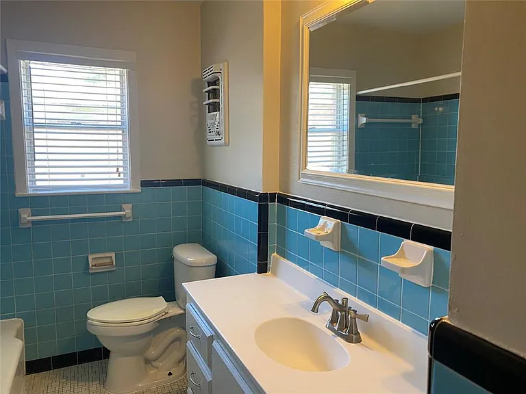 121 Tuna St — Photo 20