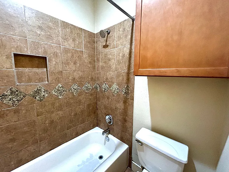 611 Franklin Blvd #A — Photo 34