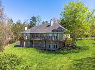 339 Country Walk, Franklin, NC 28734
