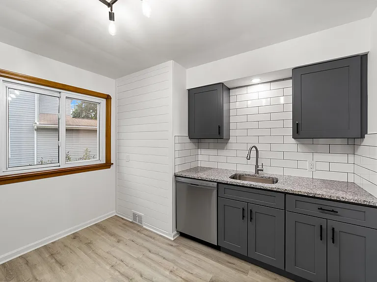 6229 Stanbury Rd — Photo 3