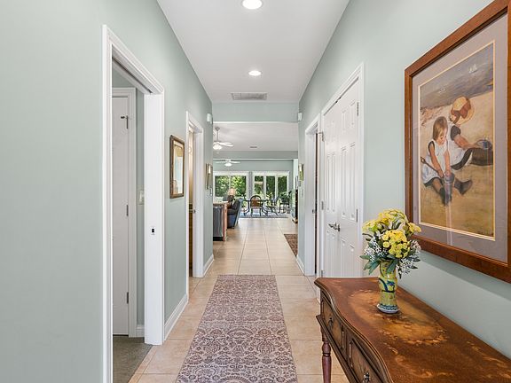 4th image of 5125 Sanibel Dr