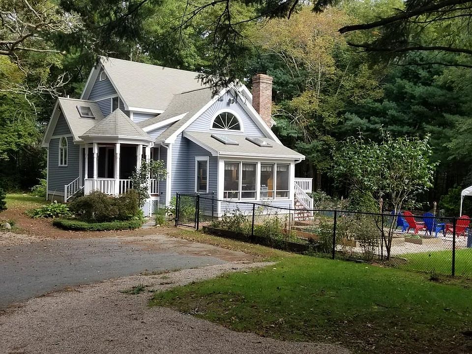 838 Middle Rd, MA 02743 Zillow