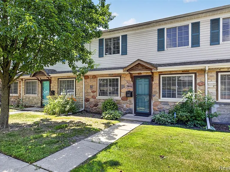 16515 Terrace Village Dr — Photo 3