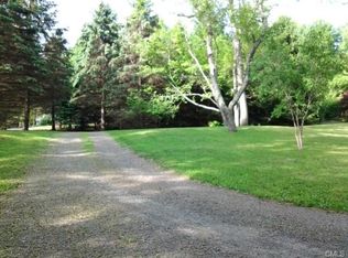 20 Chalybes Rd, Roxbury, CT 06783