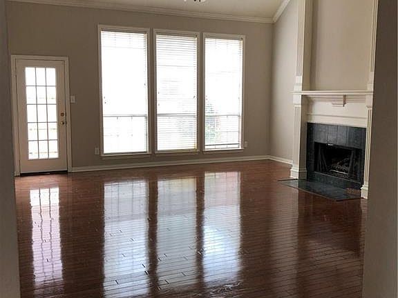 4th image of 5208 Teddington Park Dr