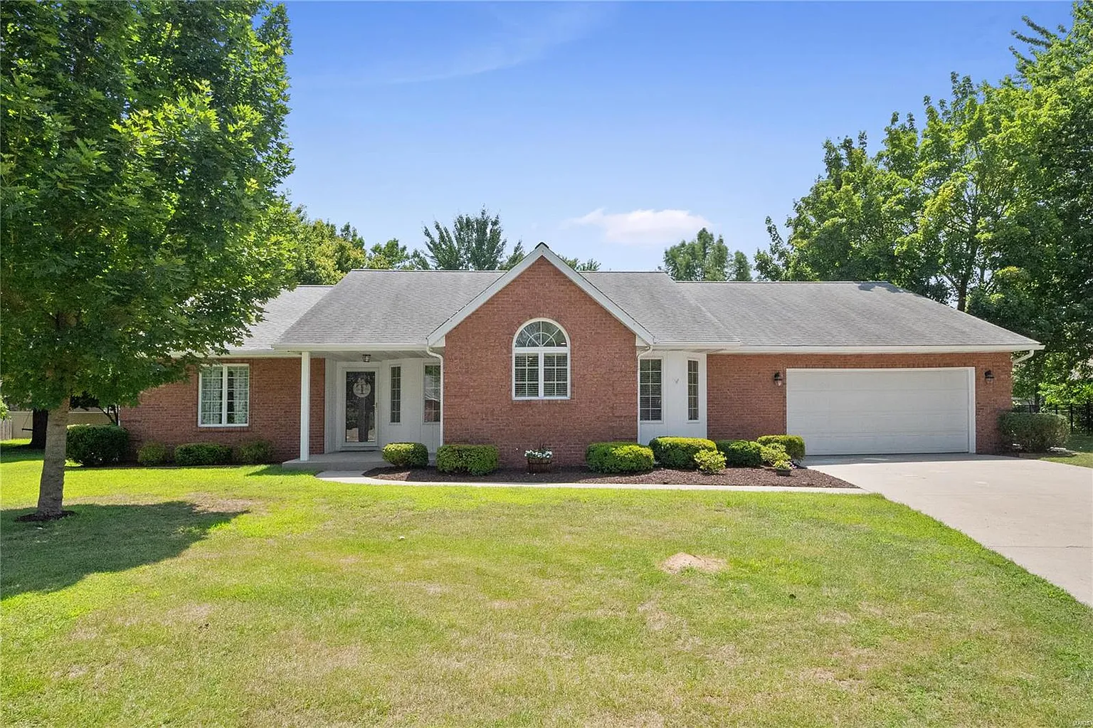 120 Jardin Ct photo 1