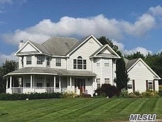 1st image of 31 Cheryl Dr
