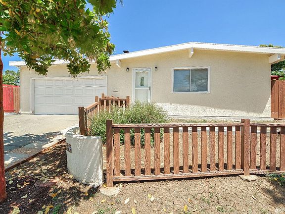 2nd image of 214 Sandalwood Ct