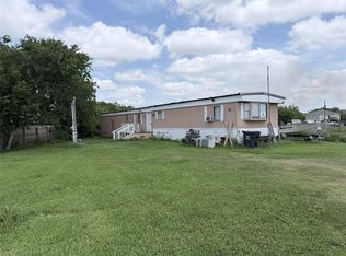 2535 Bastrop St, Angleton, TX 77515