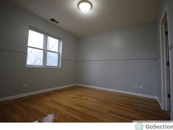 3rd image of 1507 S Sawyer Ave Unit 3