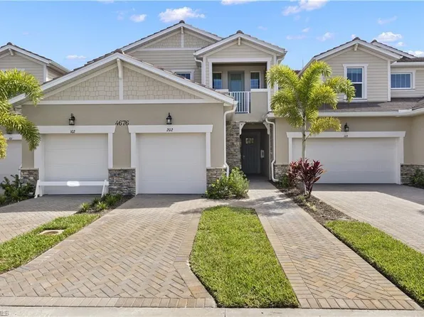 4676 Arboretum Cir Unit 102, Naples, FL 34120