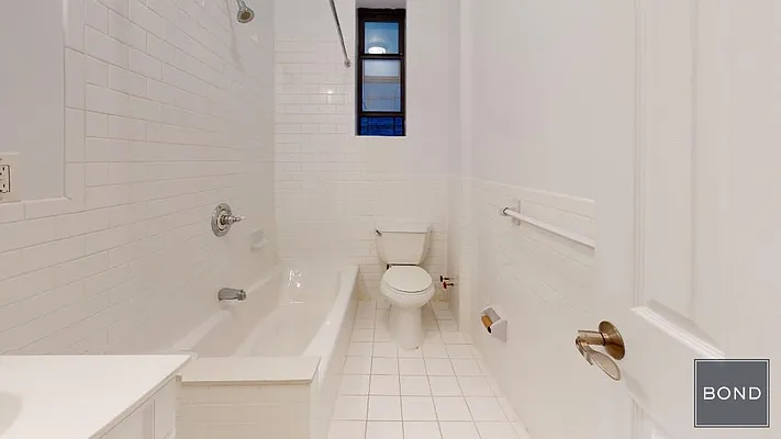 Rented by Bond New York | media 7