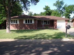 1222 N Roosevelt Ave, Liberal, KS 67901