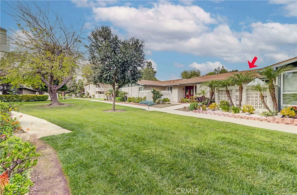 89 Calle Aragon #F photo 1