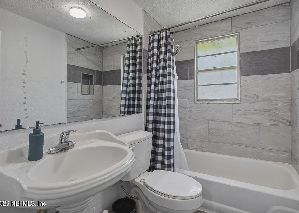 1st image of 1216 W 24TH Street
