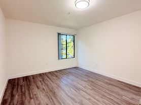 Spinnaker Pointe