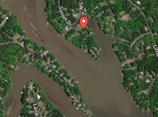 137 Sunset Dr, Eatonton, GA 31024