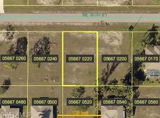 2216 NE 35th St, Cape Coral, FL 33909