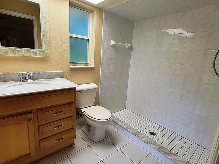732 Sinclair Ter — Photo 11