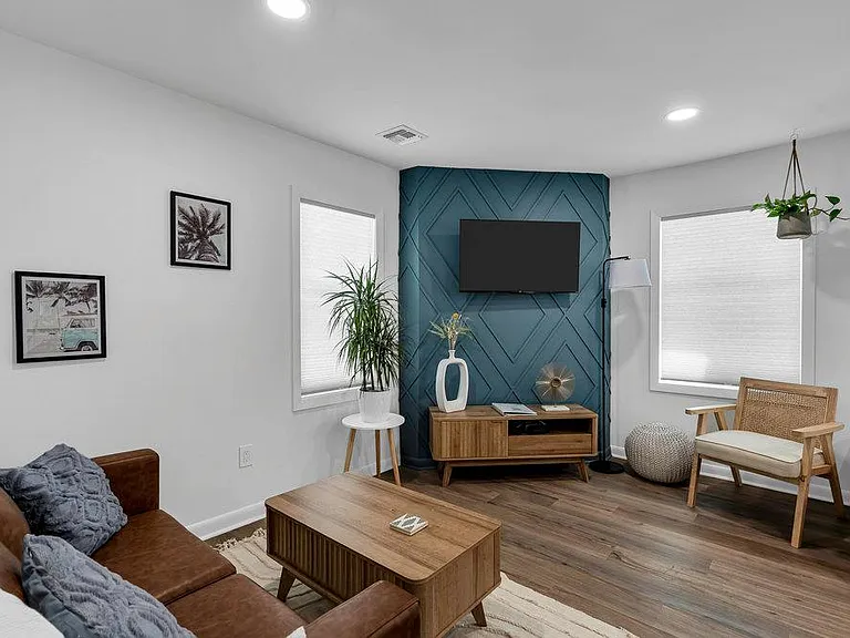 506 Brinley Ave #7 — Photo 2