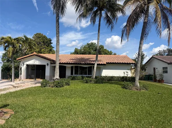 10403 NW 80th Ct, Tamarac, FL 33321