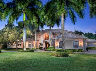 73 Ridge Dr, Naples, FL 34108