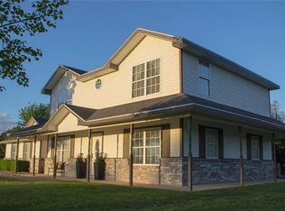 809 Spring Creek Rd, Lowell, AR 72745