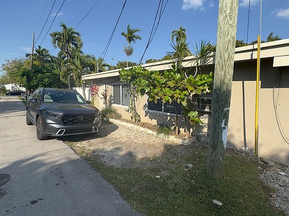 2nd image of 1314 S 20th Ave #1320
