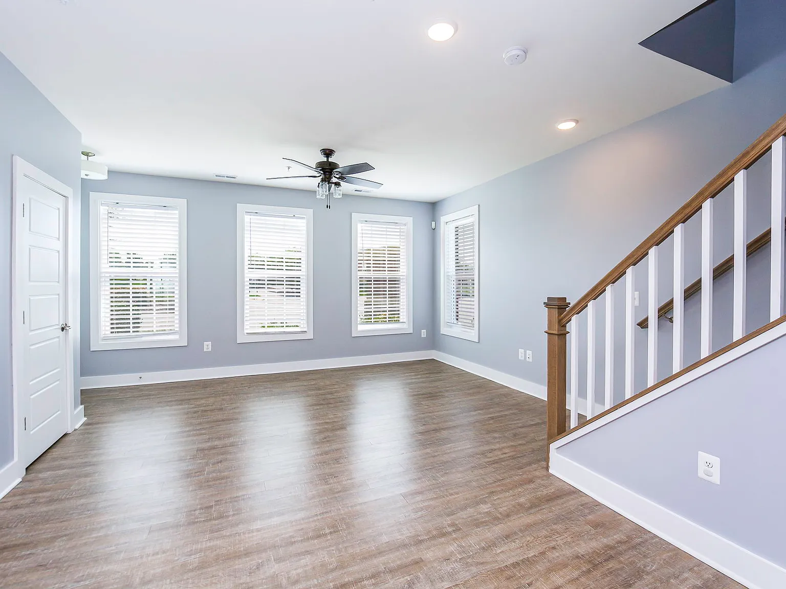 3 bed, 1570 sqft, $2,450 — Photo 3