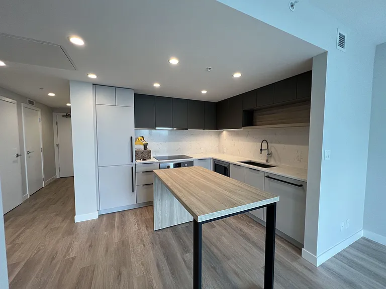567 Emerson St #2801 — Photo 1