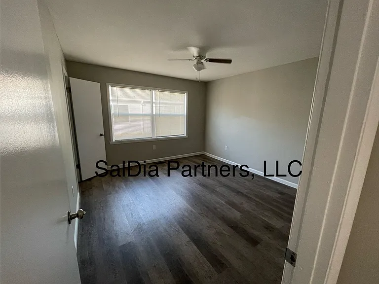 1200 Elberta Rd — Photo 6