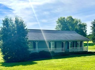 202 Adams Ct, Inman, SC 29349