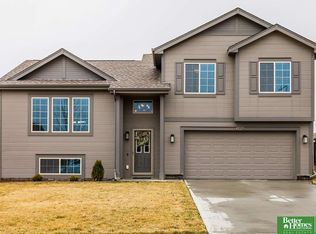 13716 S 42nd Ave, Bellevue, NE 68123
