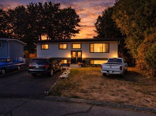 1960 Catalina Cres, Abbotsford, BC V2T 3W1