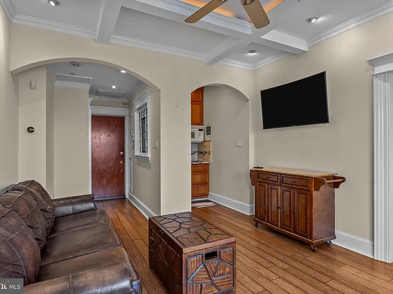 2135 Walnut St #1202 — Photo 3