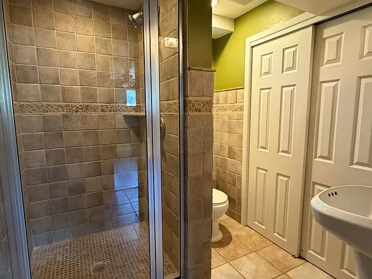95 Chapparral Cir — Photo 24